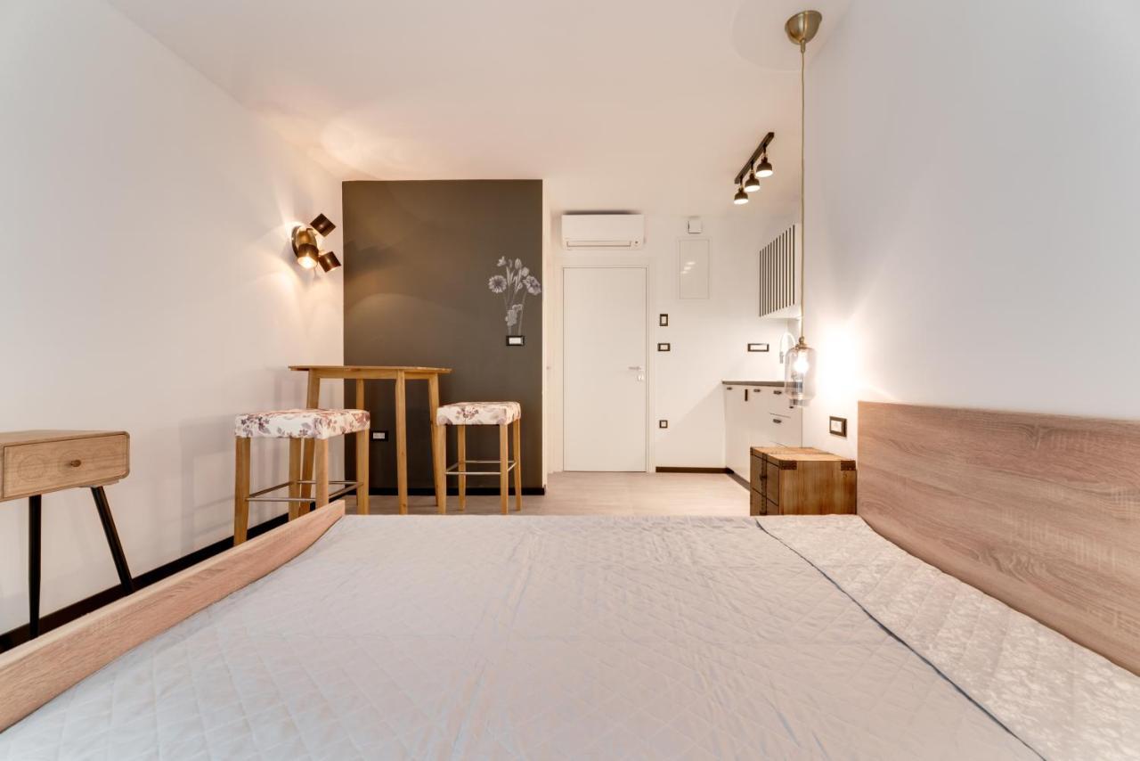 Black & White Apartments 里耶卡 外观 照片