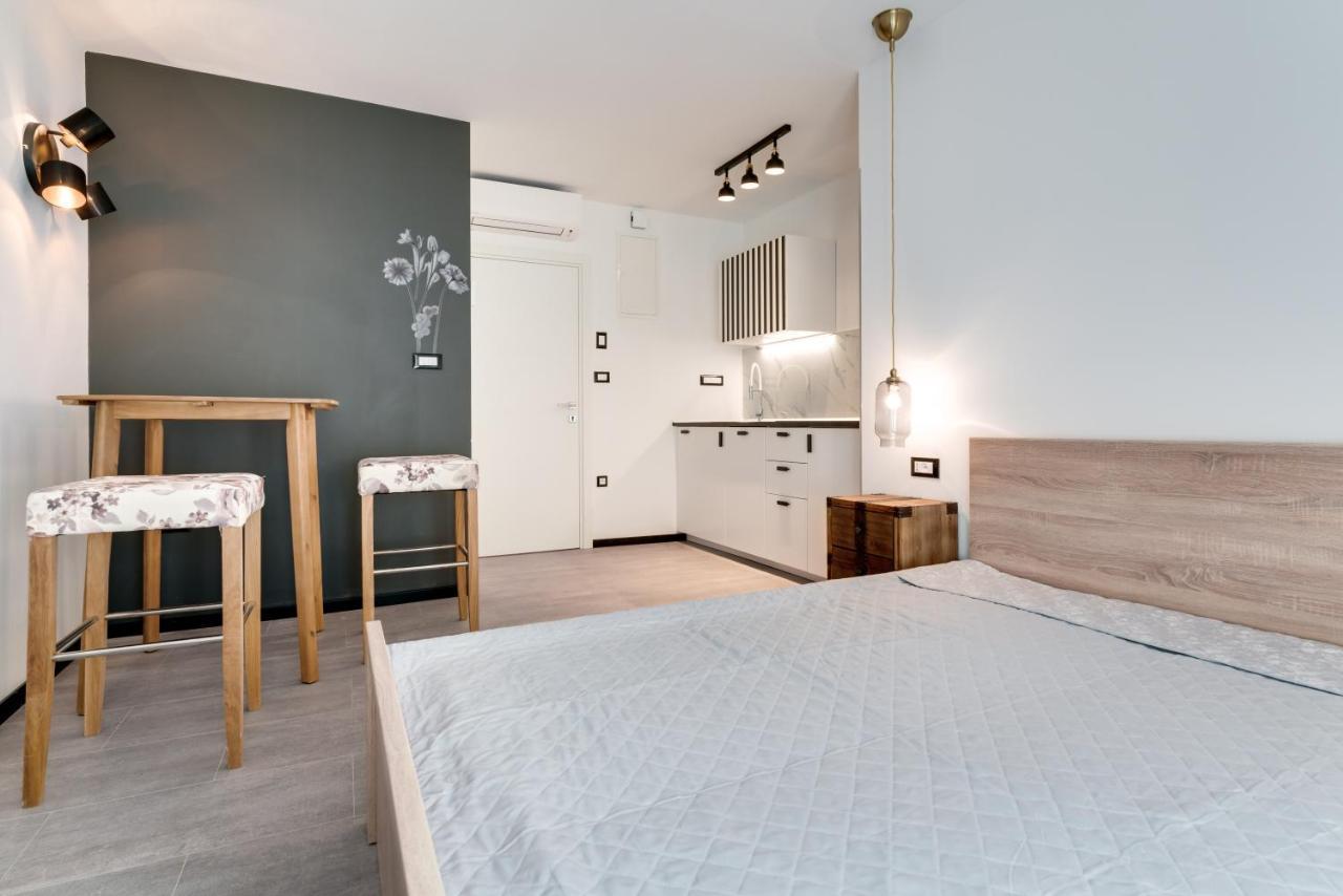 Black & White Apartments 里耶卡 外观 照片